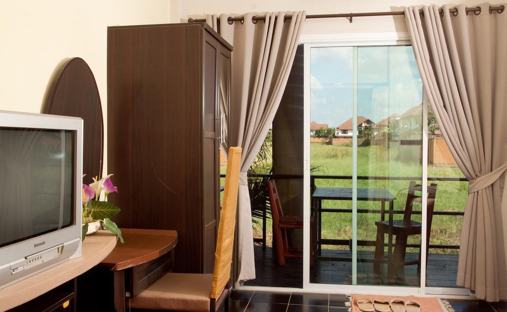 Baan Puang Petch Hotel Chiang Mai Exterior foto