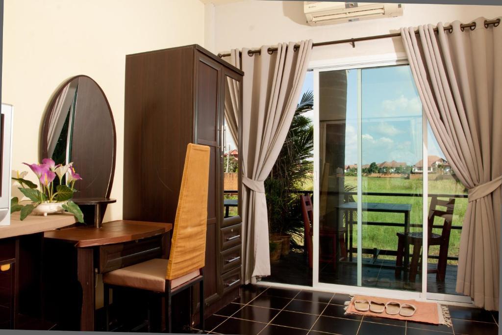 Baan Puang Petch Hotel Chiang Mai Exterior foto